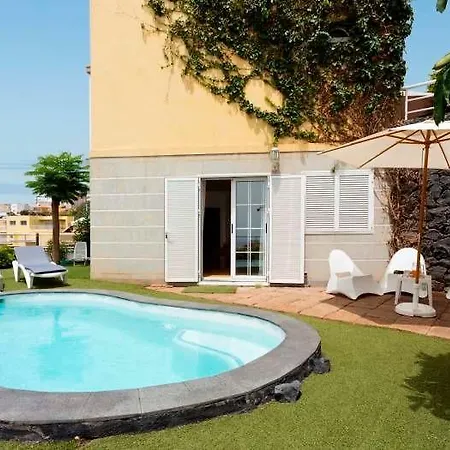 Modernes Ferienhaus Mit Pool - F7198 - #93069 Ferienhaus *